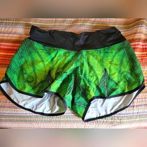WOMEN'S "A NEW LEAF" SHORTS